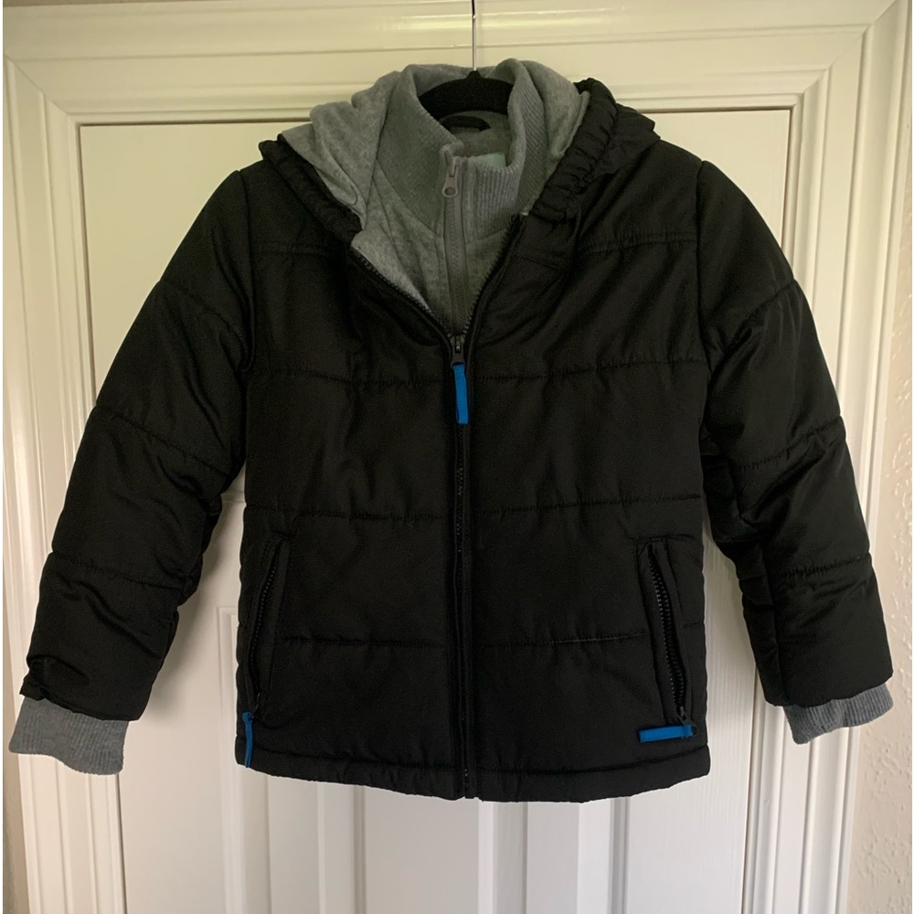 Class/Club, Puffer Coat, Black, Gray & Blue
Sz 6-7
Very Good Condition